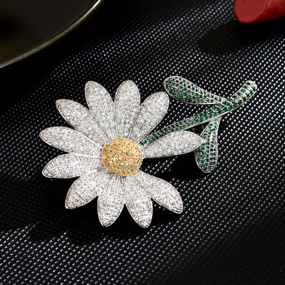 Dapaza Versatile Daisy Brooch Corsage