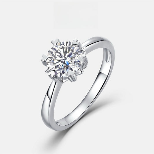 One Carat Round Lab-grown Diamond Ring for Women, S925 Sterling Silver Heart-shaped Six-prong Diamond Ring
