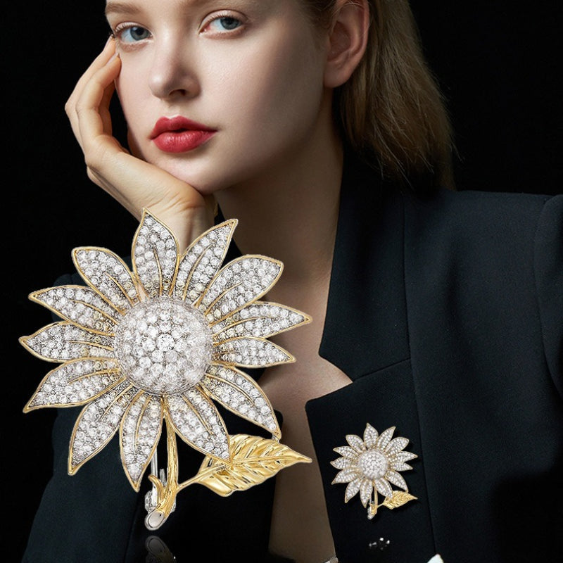 Dapaza  Elegant Sunflower Flower Pin Brooch