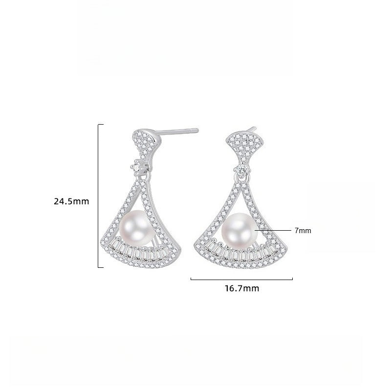 S925 Sterling Silver Australian White Shell Pearl Earrings - Luxurious, High-end Design, Exquisite Stud Earrings for Dresses