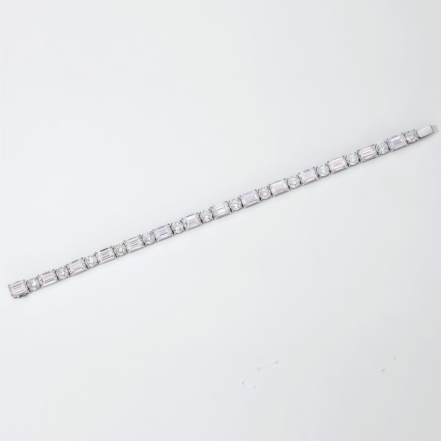 Alternating Round & Emerald Lab Diamond Bracelet - 20.35ctw - Dapaza