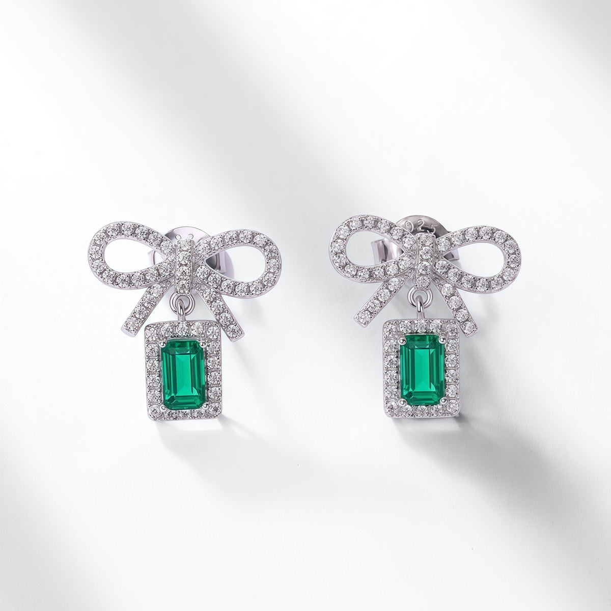 Bow-Knot Lab-Grown Emerald Stud Earrings - 925 Silver - Dapaza