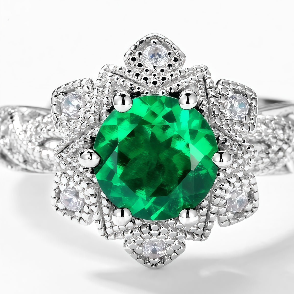 Vintage-Inspired Lab-Grown Emerald Cocktail Ring - 925 Silver - Dapaza