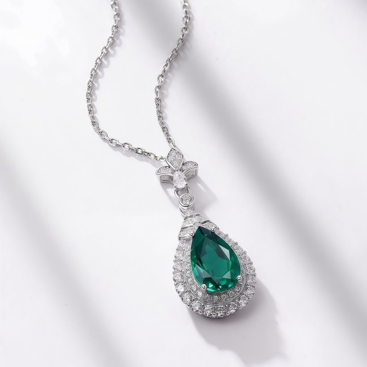 Premium Dapaza Heirloom-Style Lab-Grown Emerald Collarbone Necklace | S925 Sterling Silver