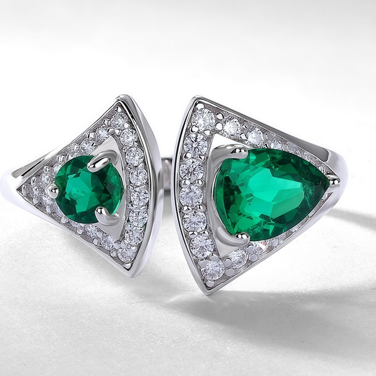 Premium Iconic Fan: Little Skirt Lab-Grown Emerald Statement Ring | 925 Silver