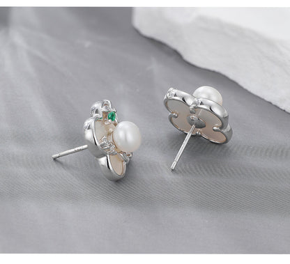 INS Hot-selling 925 Sterling Silver Lucky Grass Pearl Stud Earrings Women's Niche Design High-end Light Luxury Earrings