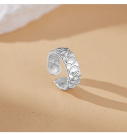 Classic S925 Sterling Silver Diamond Pattern Ring - Heavily Crafted, Exquisite, and Adjustable Open Ring
