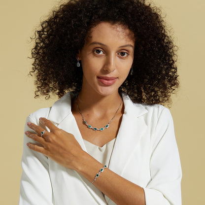 Lab-Grown Emerald Clavicle Necklace - S925 Sterling Silver Halo Pendant