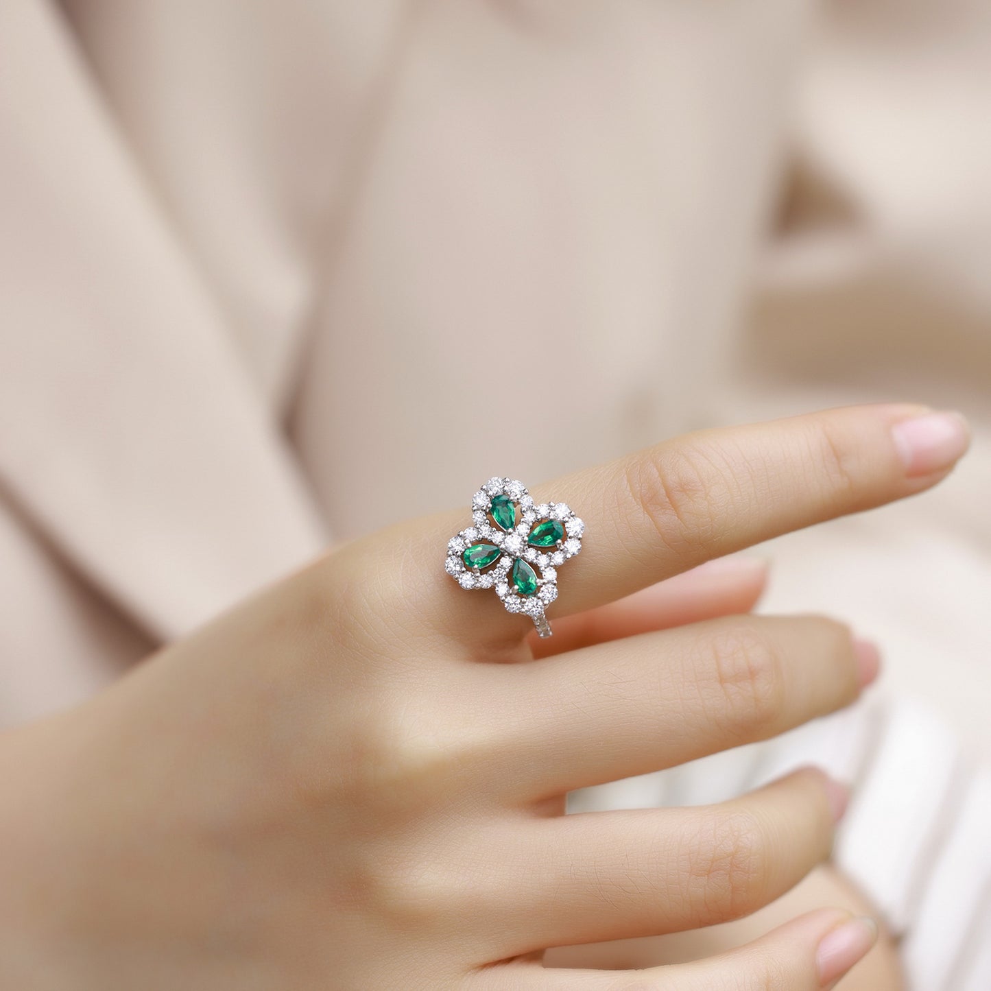 Lab-grown Emerald Clover Ring with S925 Sterling Silver and Lab-grown Ruby Jewelry Set