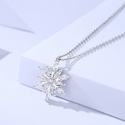 Dapaza S925 Sterling Silver Zircon Snowflake Necklace