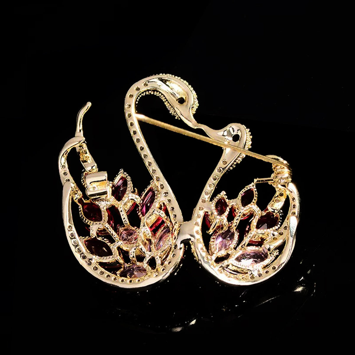 Gold Gradual Change Color Red Double Swan Animal Brooch
