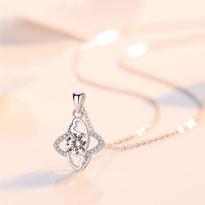 Dapaza Heart-shaped Necklace