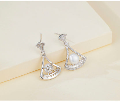 S925 Sterling Silver Australian White Shell Pearl Earrings - Luxurious, High-end Design, Exquisite Stud Earrings for Dresses