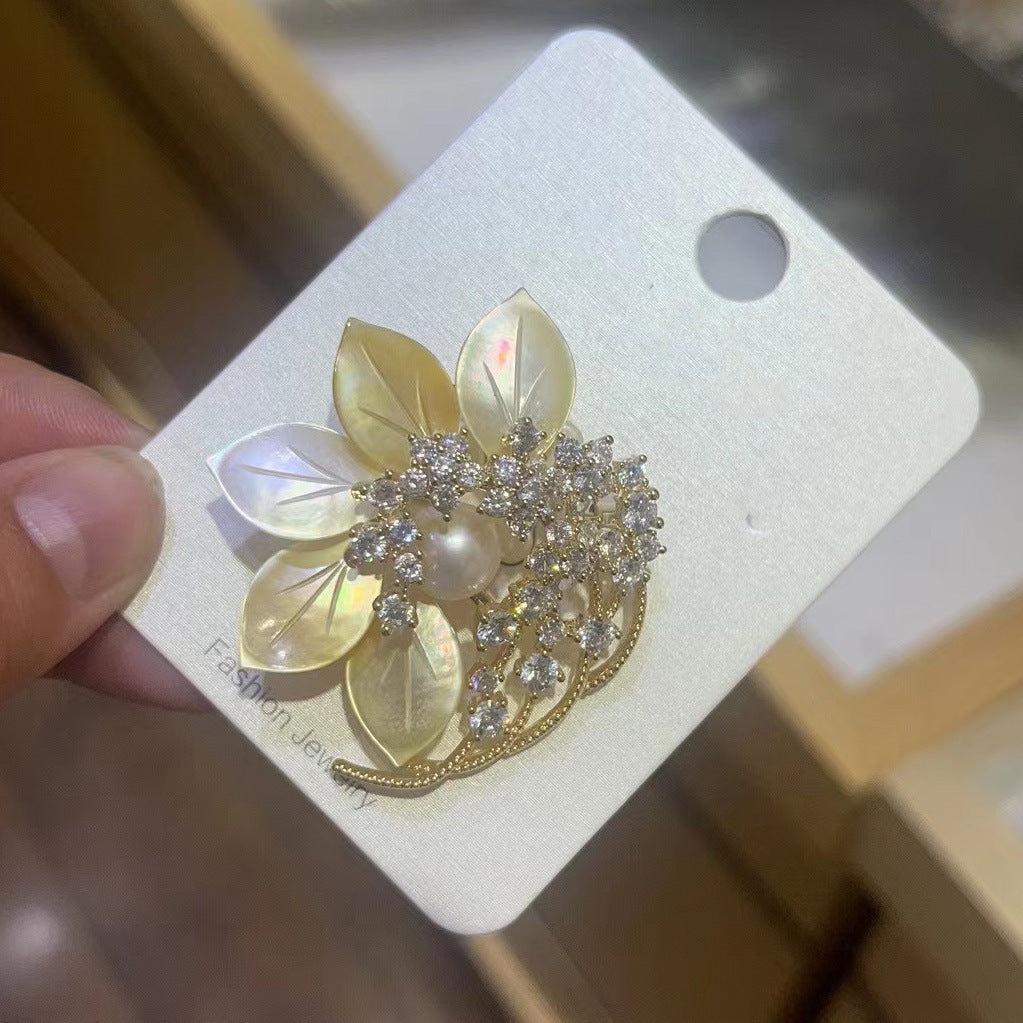 Freshwater Pearl Shell Flower Brooch