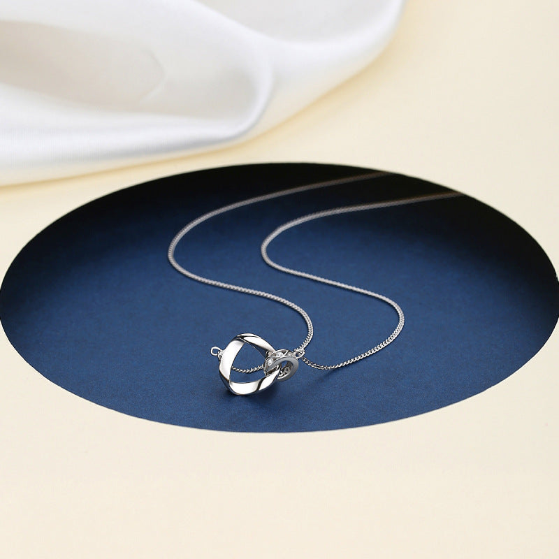 Dapaza Mobius Ring Necklace