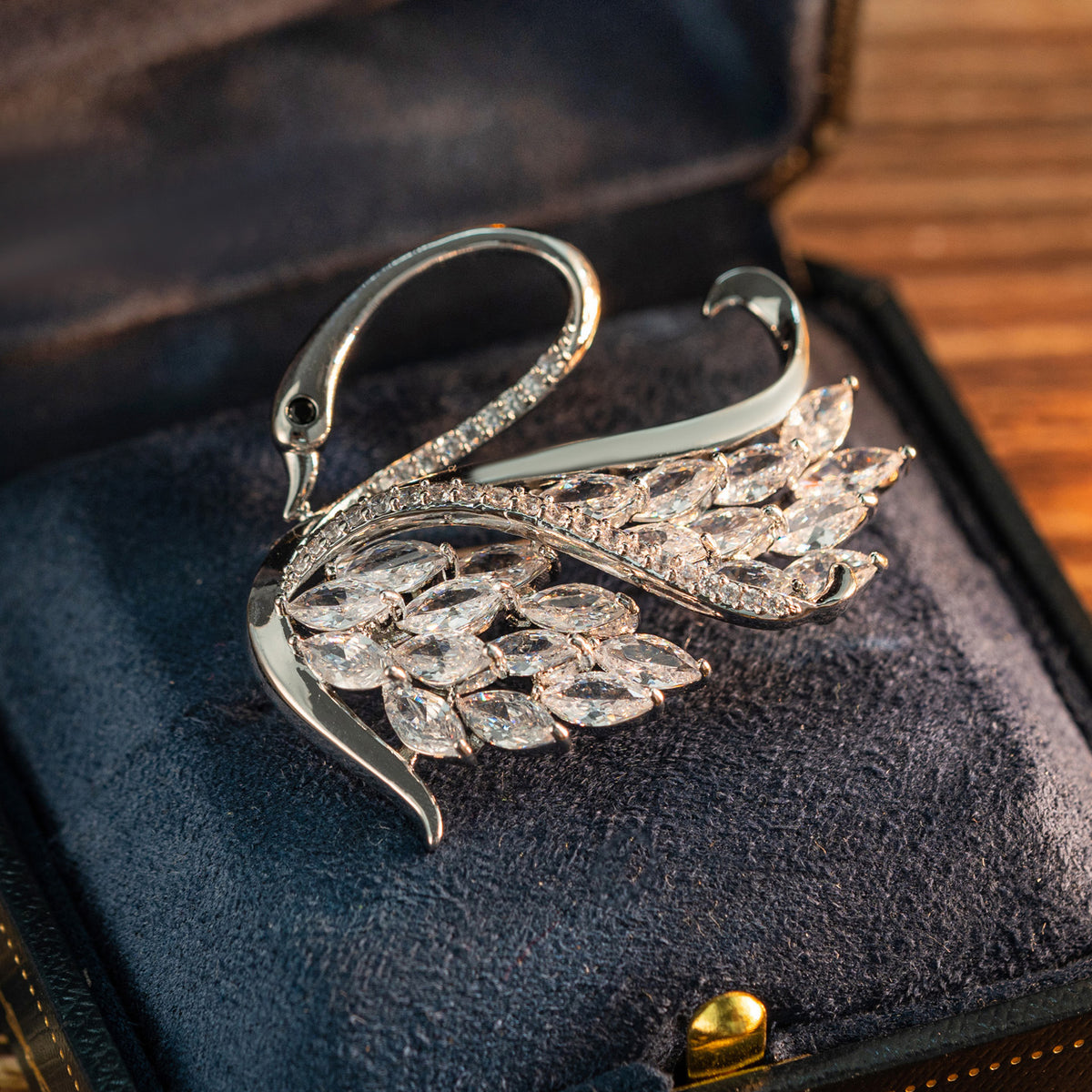Silver White Swan Animal Versatile Suit Coat Zircon Brooch Women