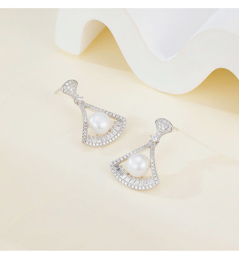 S925 Sterling Silver Australian White Shell Pearl Earrings - Luxurious, High-end Design, Exquisite Stud Earrings for Dresses