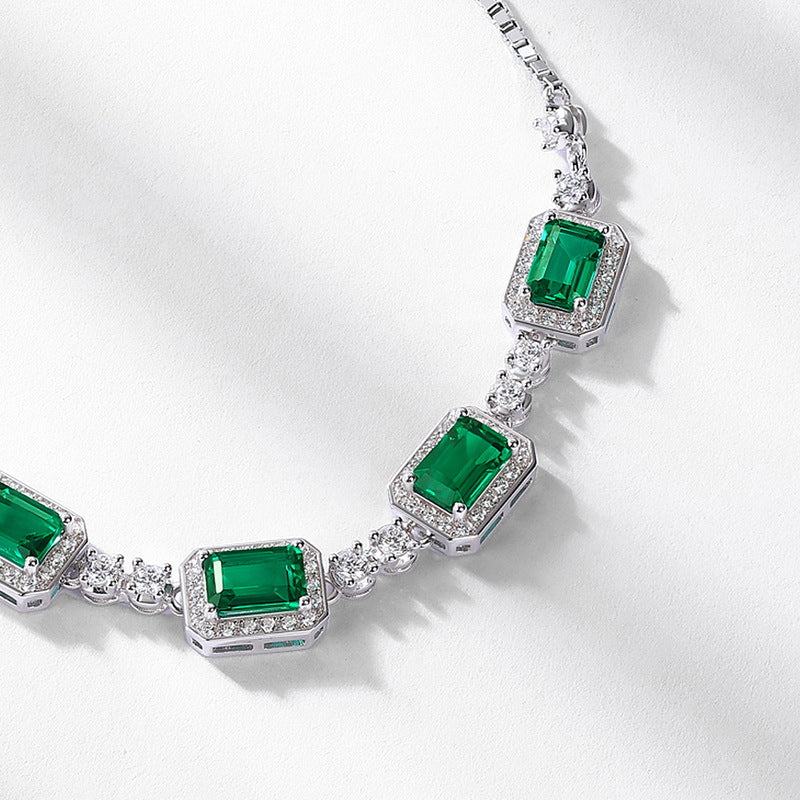Lab-Grown Emerald Clavicle Necklace - S925 Sterling Silver Halo Pendant
