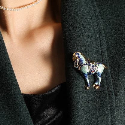 Painted Oil Blue Horse Brooch, Diamond Set, BMW Corsage, Men's Personalized Clothing Accessories Pin Gift