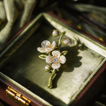 Vintage Pearl Shell Flower Brooch