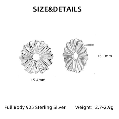 Elegant and Sophisticated S925 Sterling Silver Daisy Stud Earrings, Minimalist Style, New and Unique Design