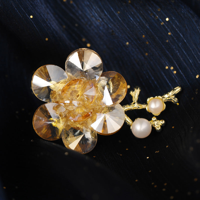 Crystal Plum Blossom Brooch Natural Freshwater Pearl Peach Blossom Pin Accessories Corsage