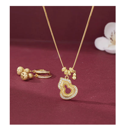 S925 Sterling Silver Gold Cut Out Gourd Necklace for Women Micro-embedded Zirconium Accessible Luxuryniche Style Design Classy Sense Clavicle Chain