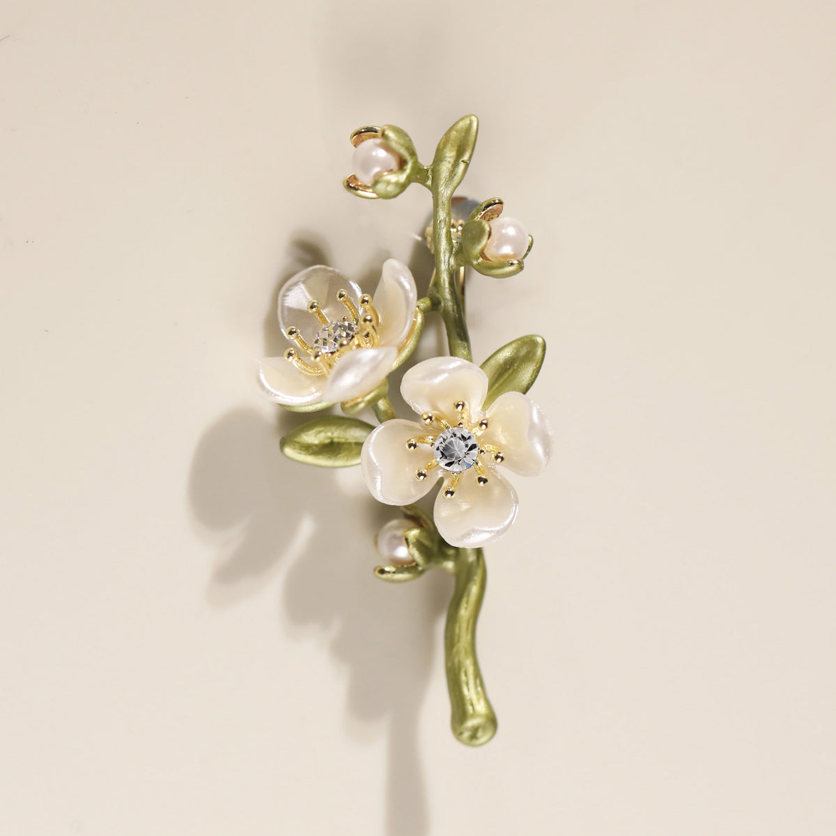 Vintage Pearl Shell Flower Brooch