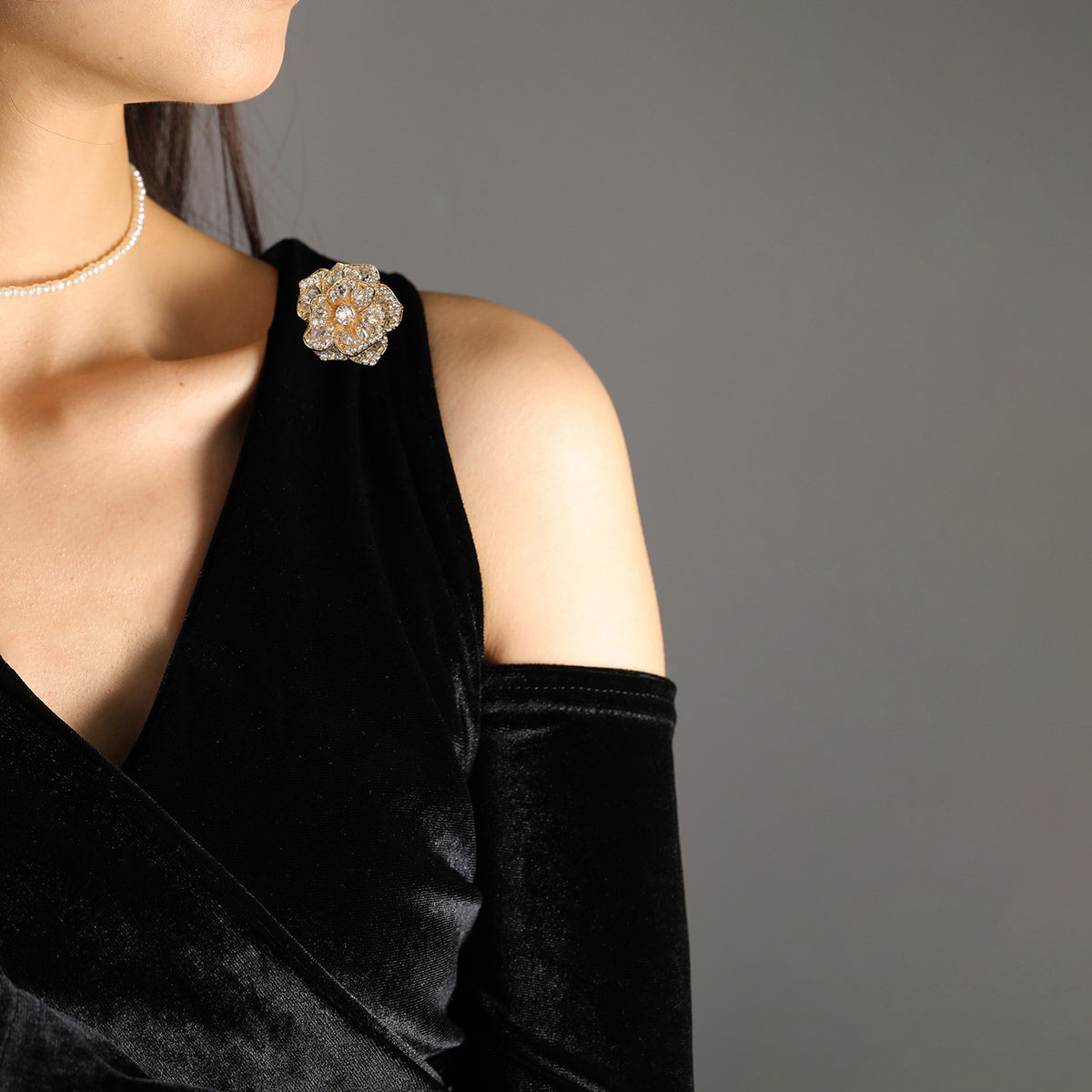 Gold and White Peony Brooch with Diamonds