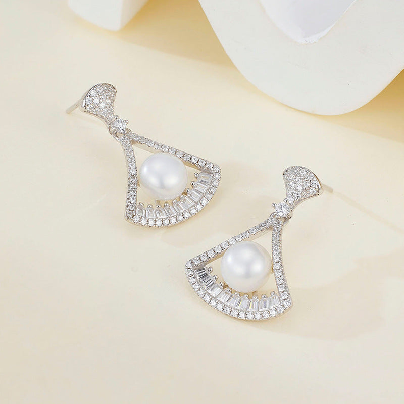 S925 Sterling Silver Australian White Shell Pearl Earrings - Luxurious, High-end Design, Exquisite Stud Earrings for Dresses