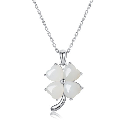 Dapaza Lucky Clover Necklace
