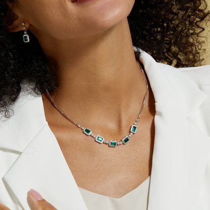 Lab-Grown Emerald Clavicle Necklace - S925 Sterling Silver Halo Pendant