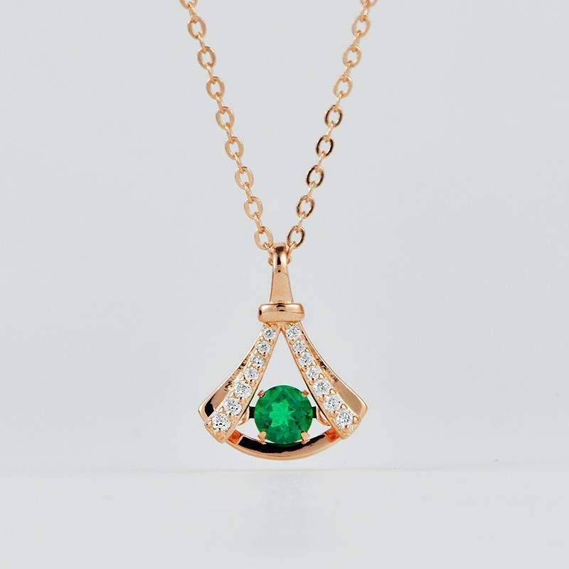 Dapaza Gown-Inspired Lab-Grown Emerald Collarbone Necklace | 925 Sterling Silver