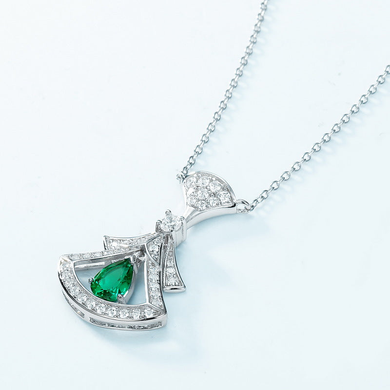 Dapaza Gown-Inspired Lab-Grown Emerald Collarbone Necklace | 925 Sterling Silver