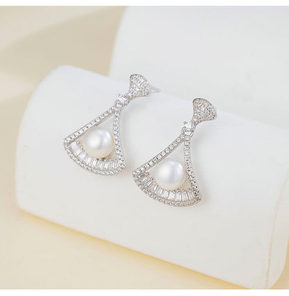 S925 Sterling Silver Australian White Shell Pearl Earrings - Luxurious, High-end Design, Exquisite Stud Earrings for Dresses