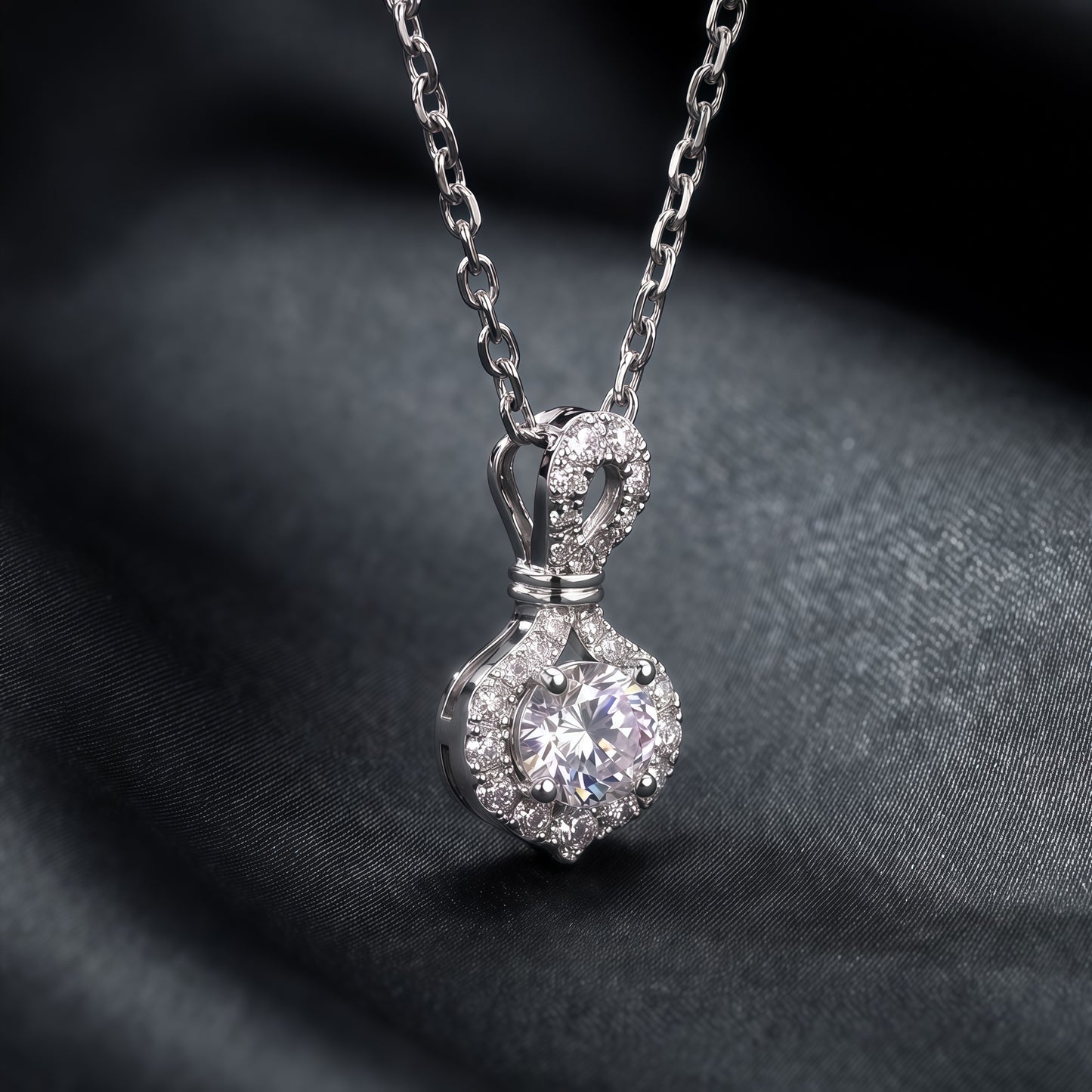 Oval-Cut 1.05ct Lab Diamond Halo Pendant - S925 - Dapaza