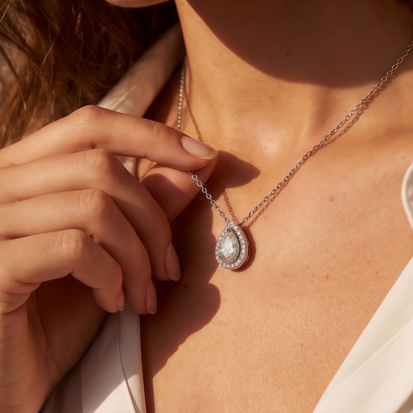 Pear-Cut D VVS1 Lab Diamond Halo Pendant Necklace - S925 - Dapaza