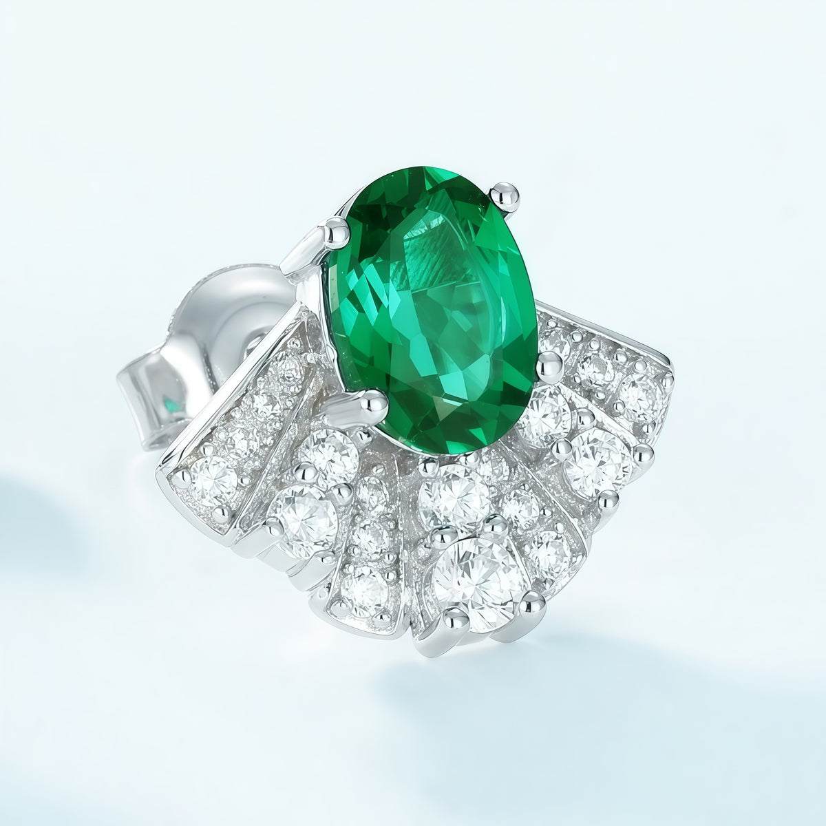 Lab-Grown Emerald Geometric Stud Earrings - 925 Silver - Dapaza