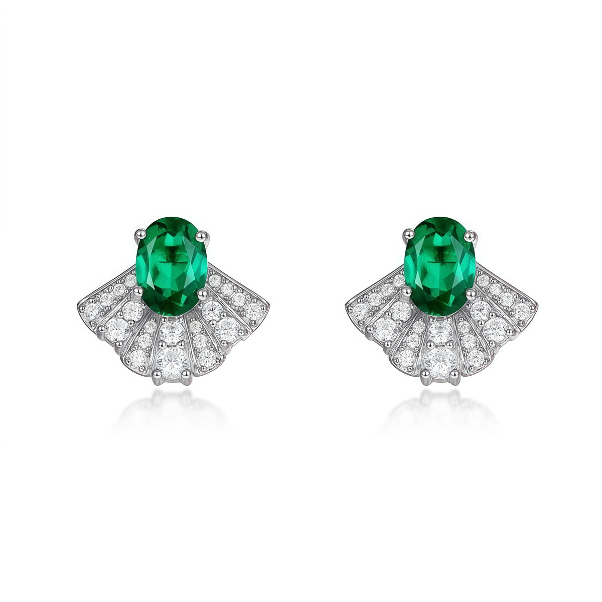 Lab-Grown Emerald Geometric Stud Earrings - 925 Silver - Dapaza
