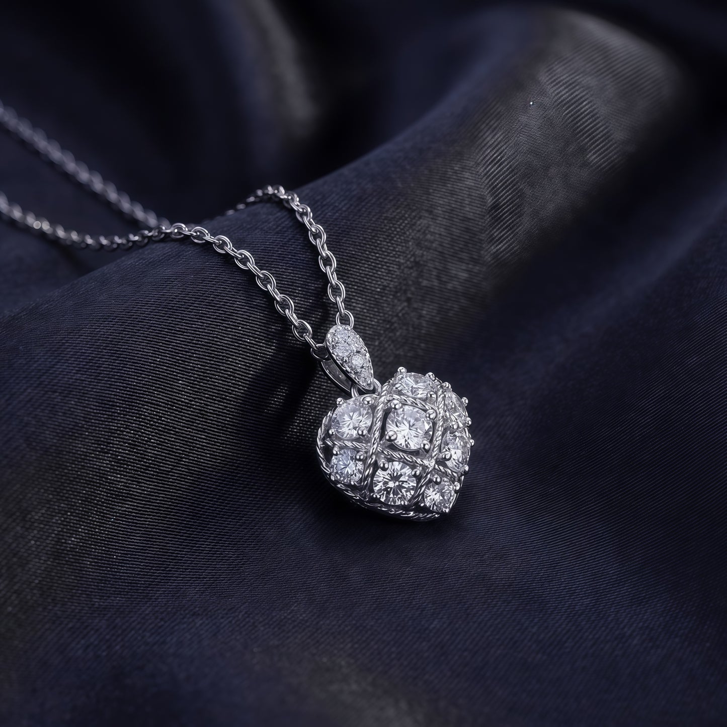 Round 0.83ctw HPHT Lab Diamond Plaid Heart Pendant - S925 - Dapaza