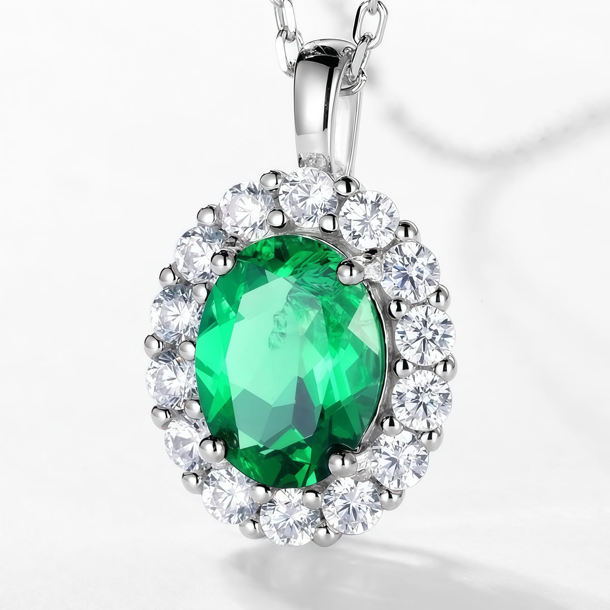 Vintage Style Lab-Grown Emerald Square Pendant Necklace - Dapaza