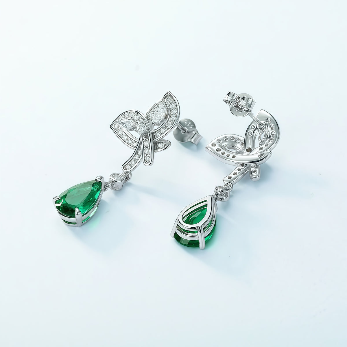 Vintage Teardrop: Elegant Pear-Cut Lab-Grown Emerald Drop Earrings | 925 Silver | Dapaza