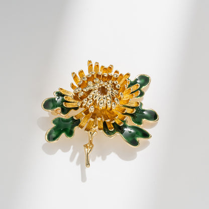 Elegant Chrysanthemum Brooch – Floral Jewelry Pin for Coats & Dresses
